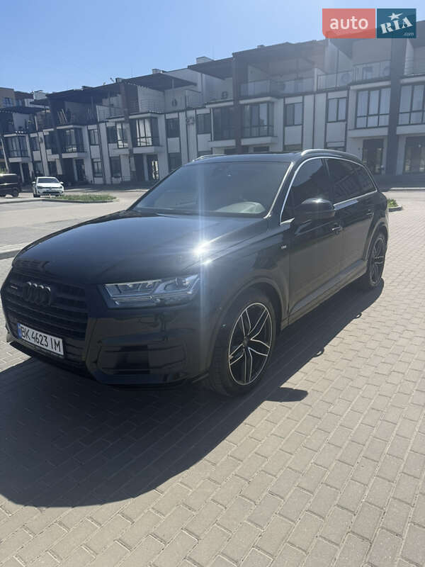 2015 audi q7