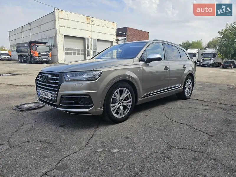 2016 audi sq7
