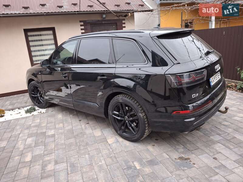 2016 audi q7