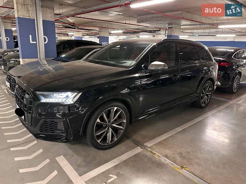 2023 audi sq7