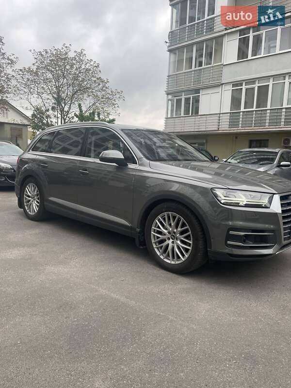 2015 audi q7