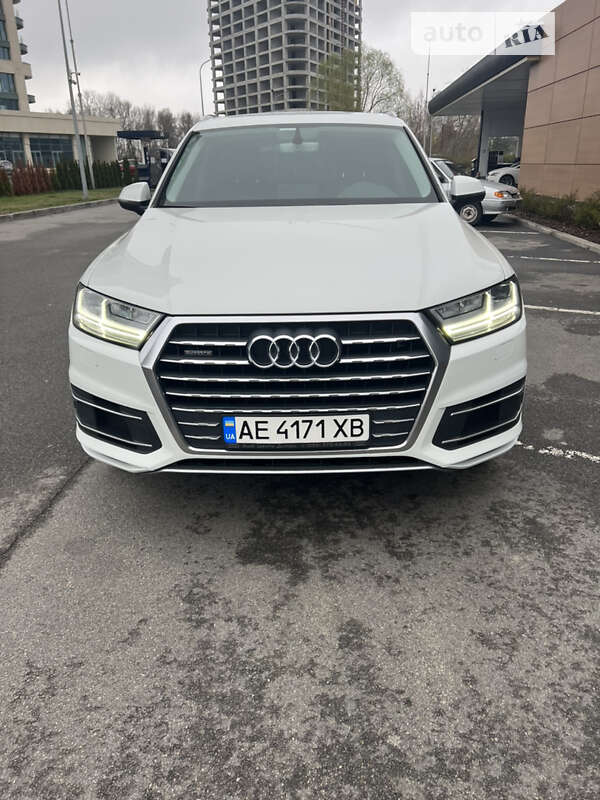 2016 audi q7
