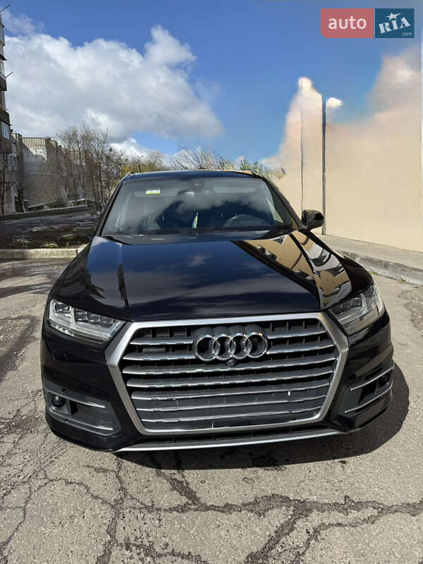 2016 audi q7
