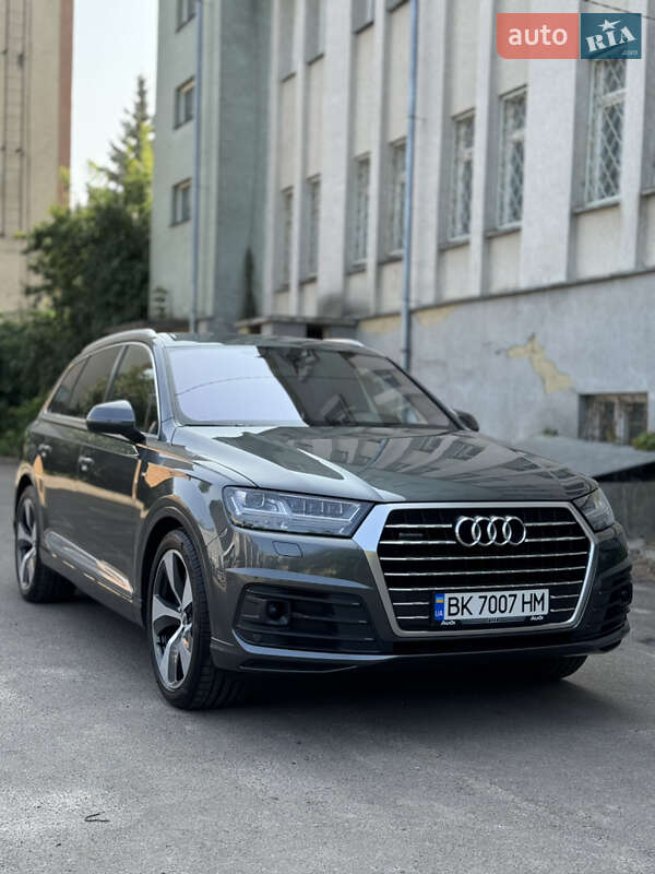 2015 audi q7