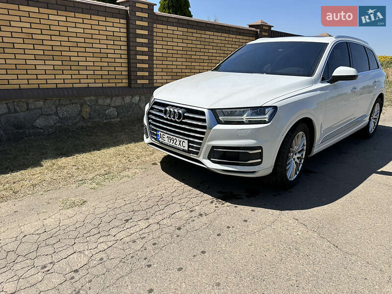 2015 audi q7