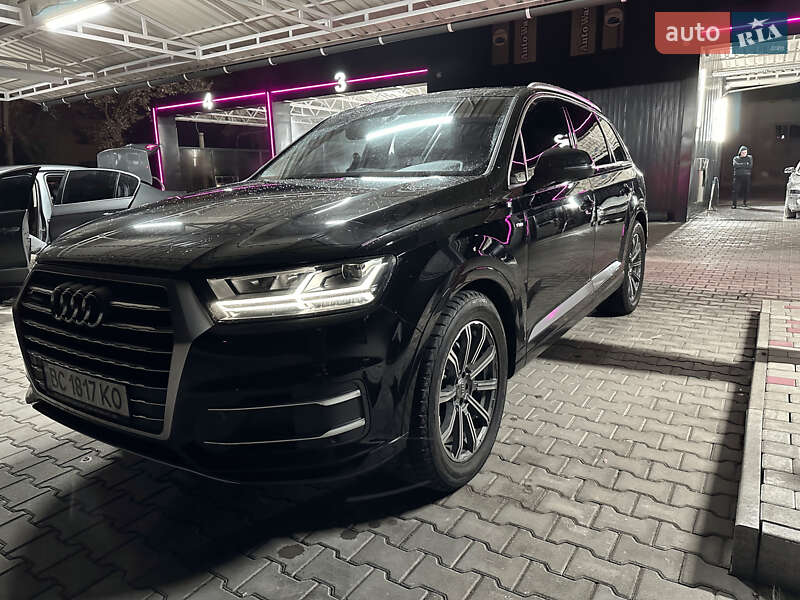 2016 audi q7