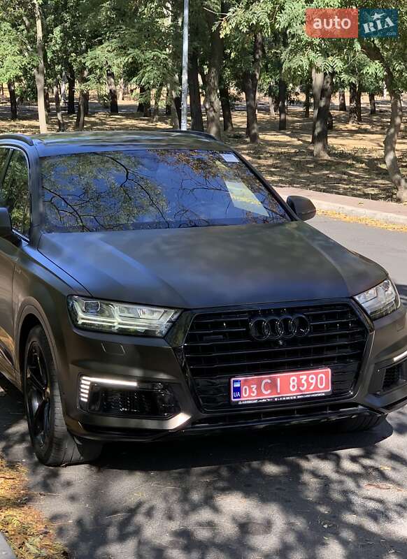 2016 audi q7