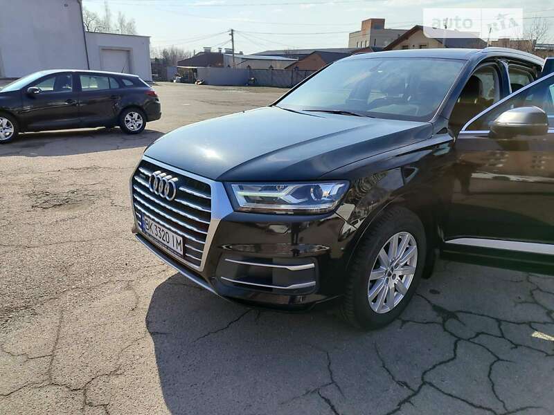 2016 audi q7