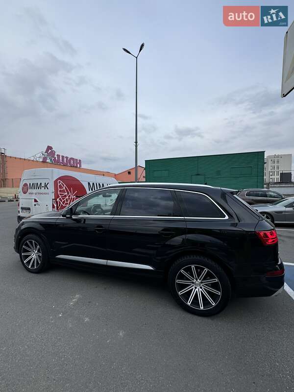 2016 audi q7