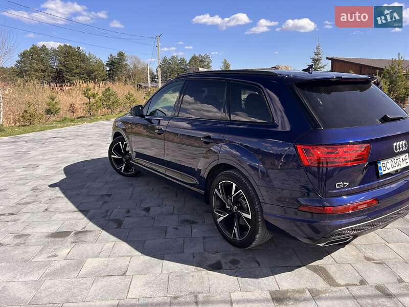 2018 audi q7