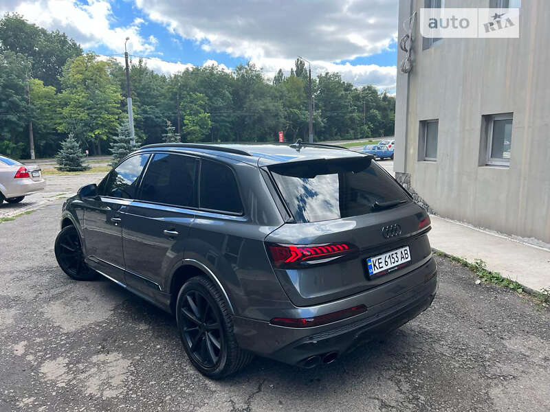 2021 audi sq7