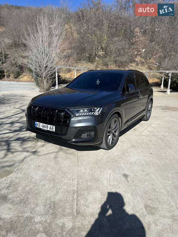 2023 audi sq7