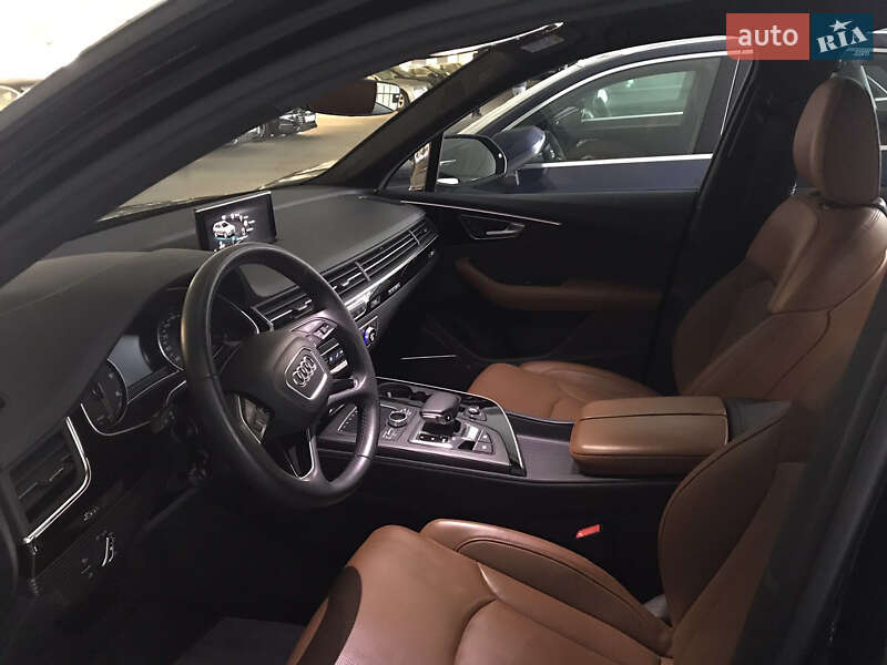 2016 audi q7
