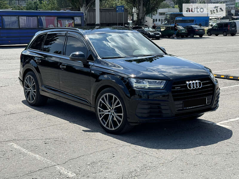 2016 audi q7