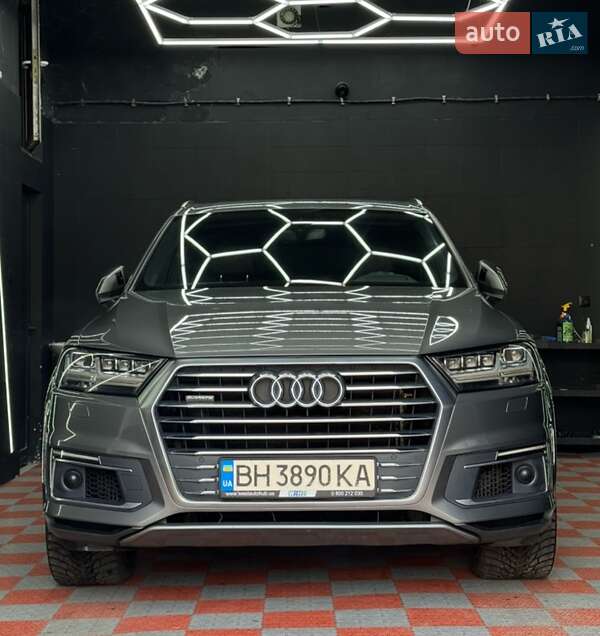 2016 audi q7
