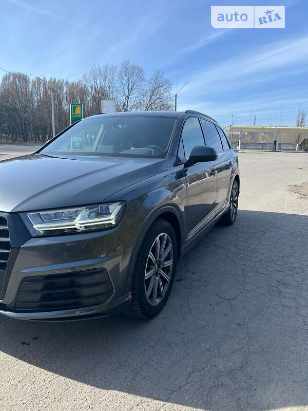 2019 audi q7