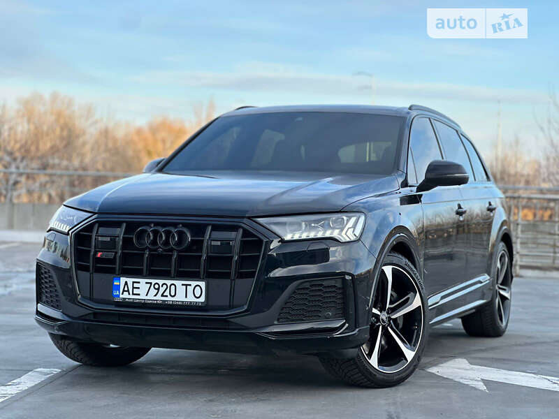 2021 audi sq7