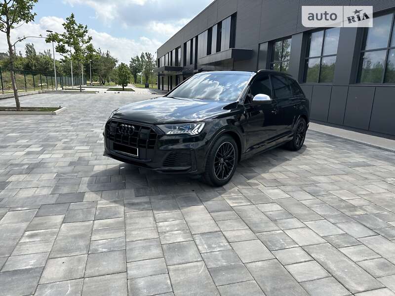 2023 audi sq7