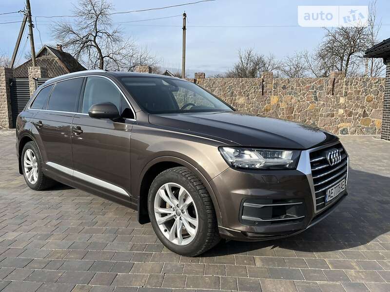 2016 audi q7