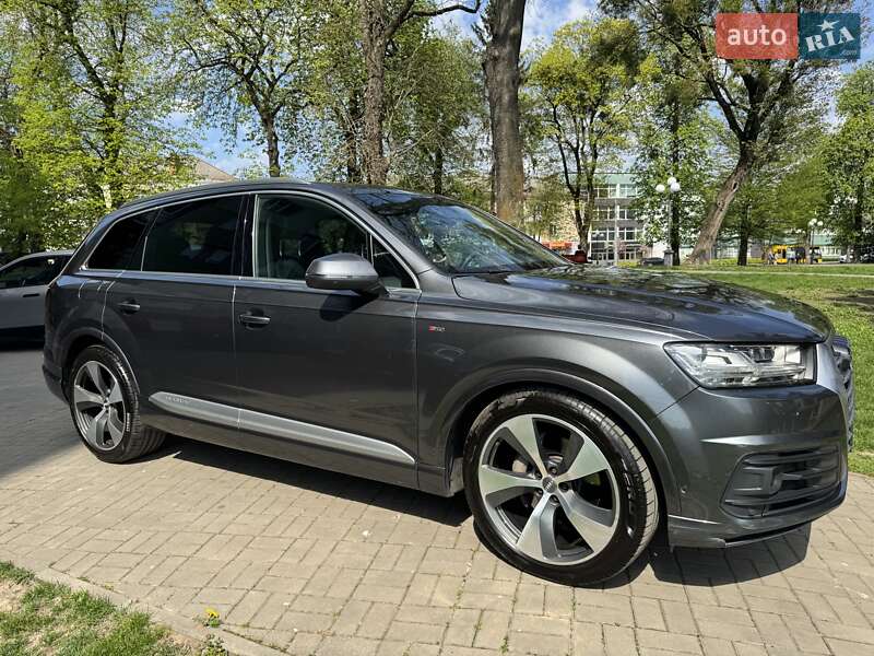 2017 audi q7