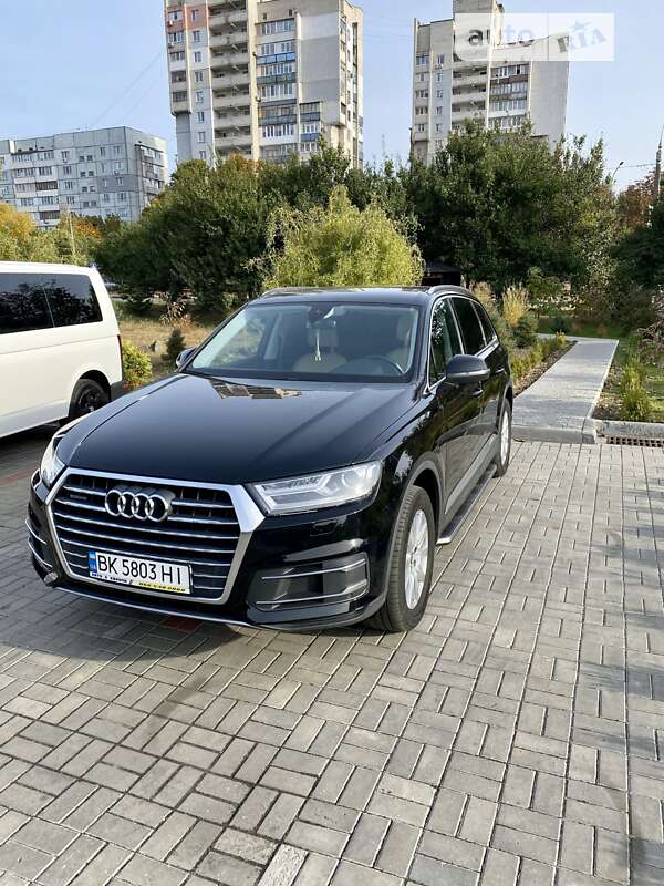 2017 audi q7