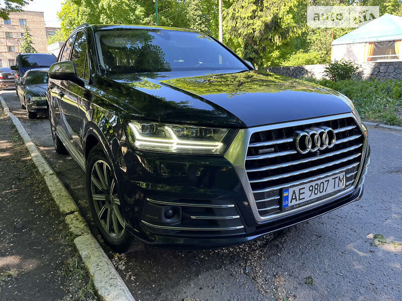 2016 audi q7