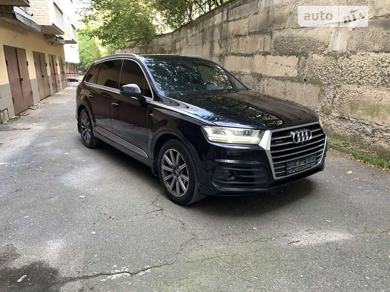 2016 audi q7
