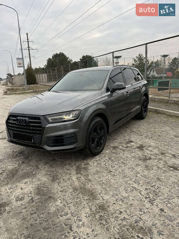 2019 audi q7