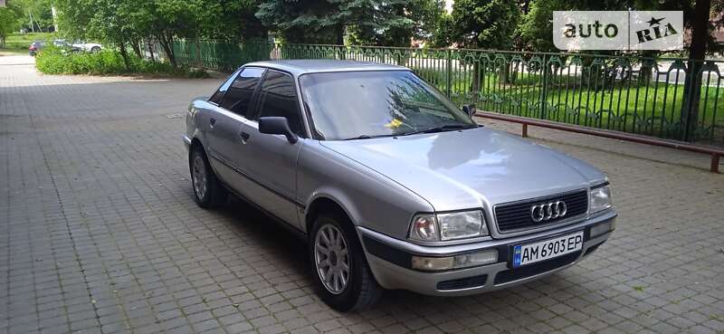1993 audi 80