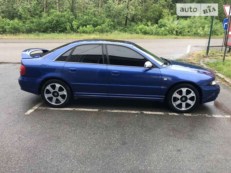 2000 audi s4