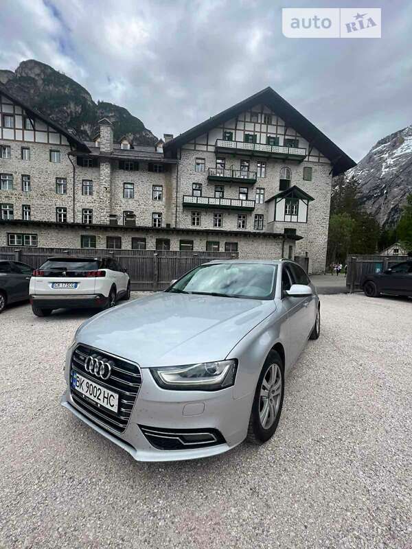 2012 audi a4 avant