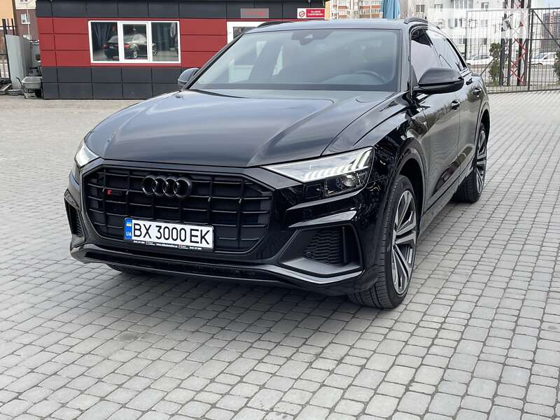 2019 audi q8