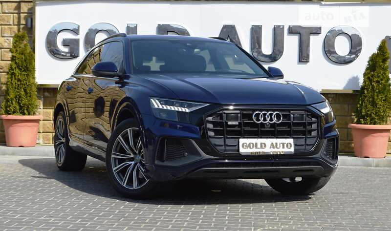 2019 audi q8