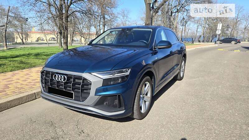 2018 audi q8