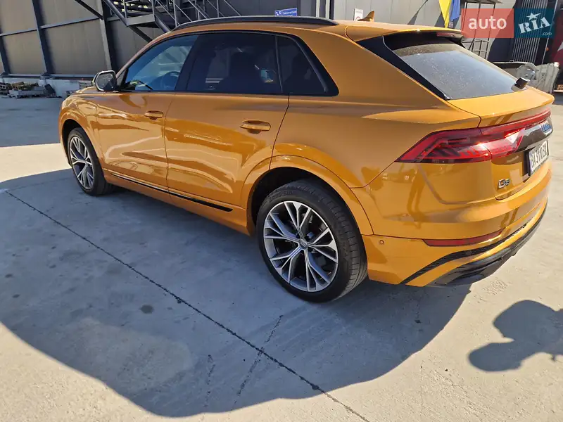 2019 audi q8