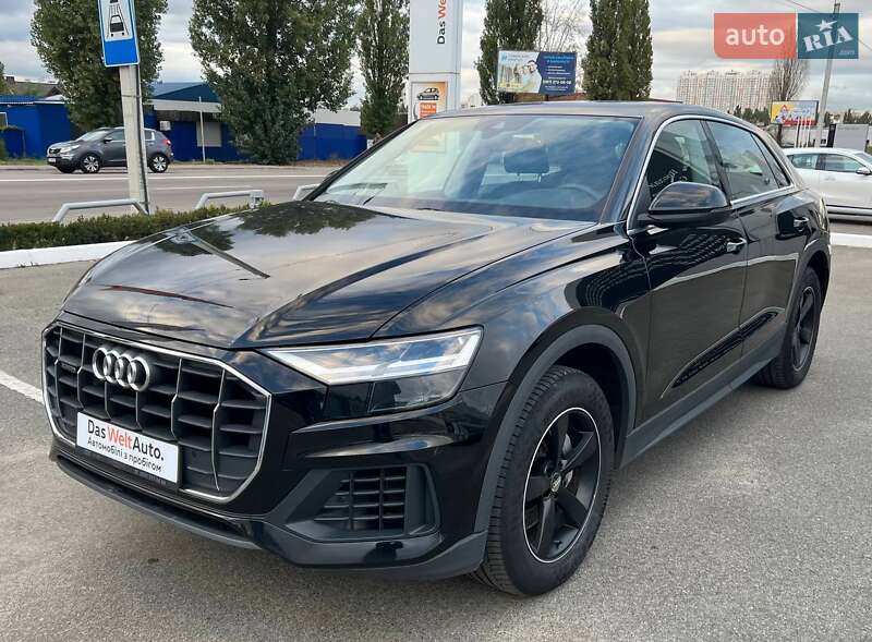 2019 audi q8