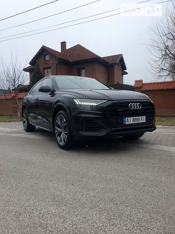 2020 audi q8