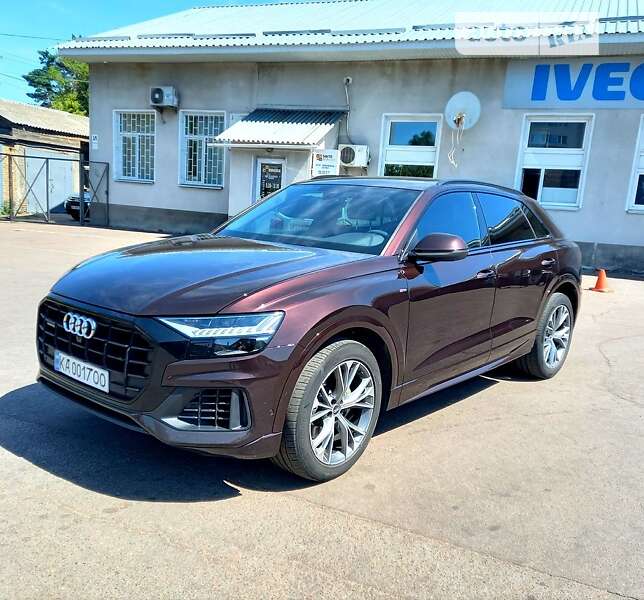 2020 audi q8
