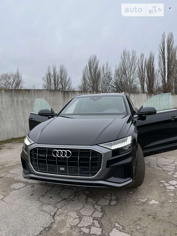 2021 audi q8