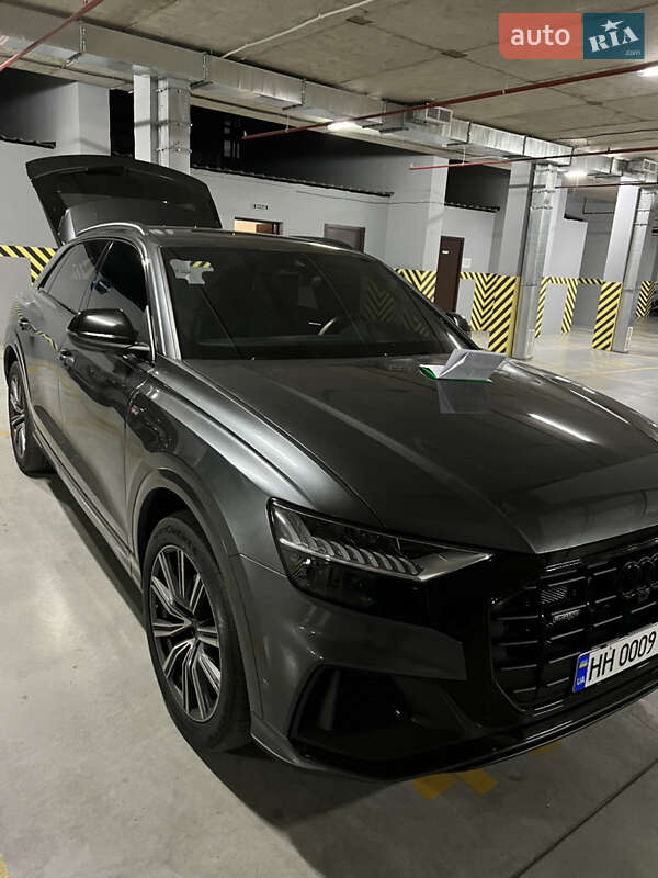 2021 audi q8