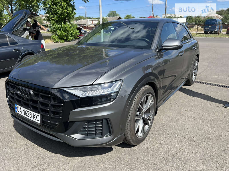 2021 audi q8