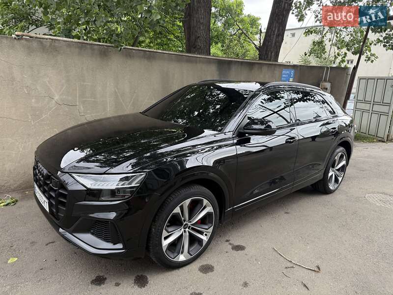 2023 audi sq8