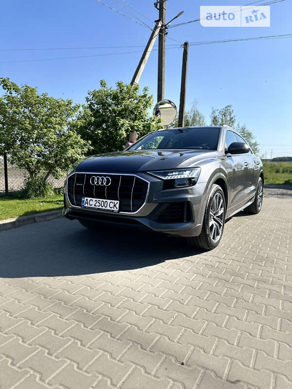 2019 audi q8