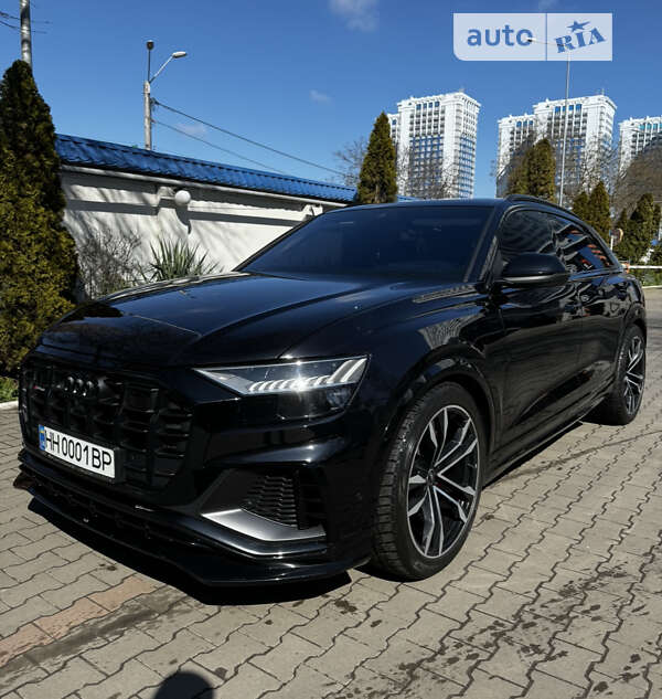 2021 audi sq8