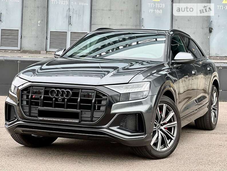 2021 audi sq8
