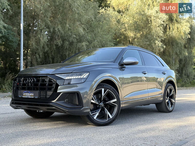 2023 audi sq8