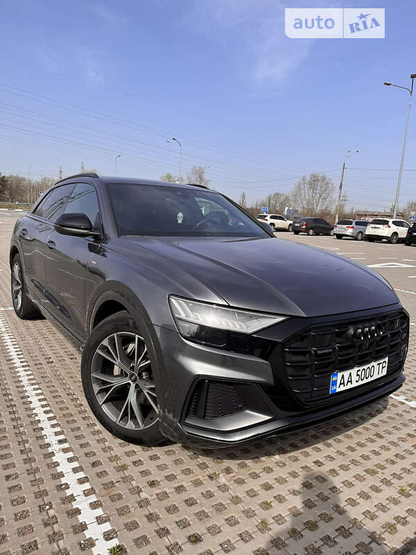 2023 audi q8