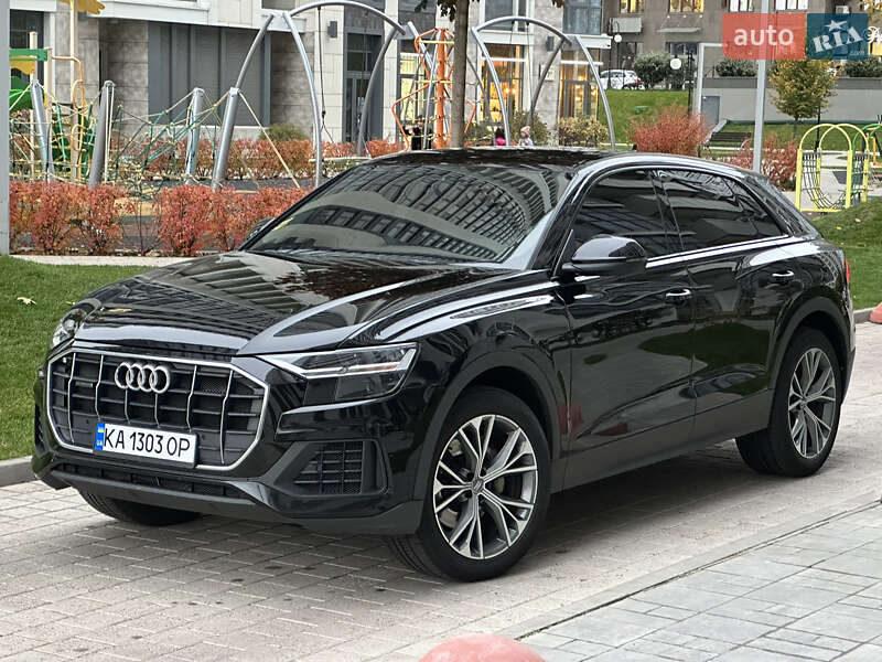 2019 audi q8