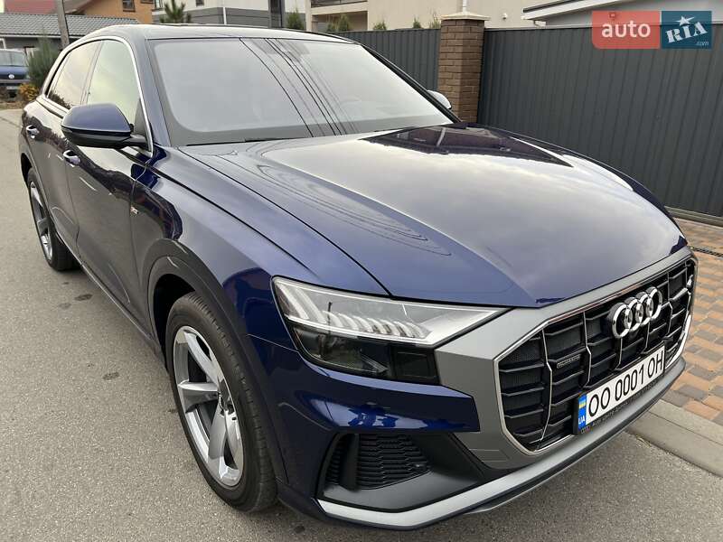 2019 audi q8