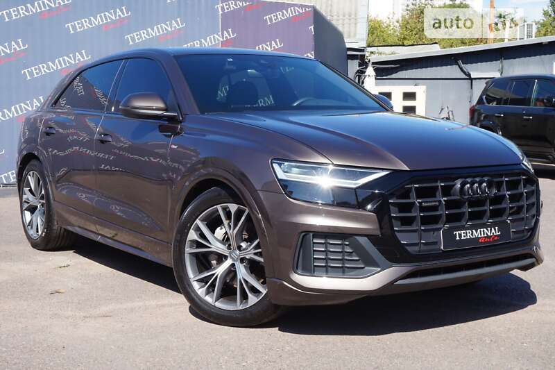 2019 audi q8